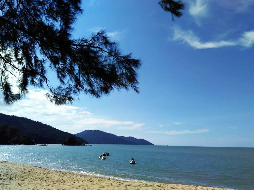 Pinang Beach Apartment @ Bayu Emas Batu Feringgi Ngoại thất bức ảnh